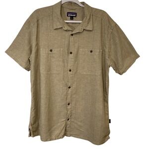 Patagonia Men's XL Linen Blend Short Sleeve Button Up Shirt Beige Stripe Outdoor